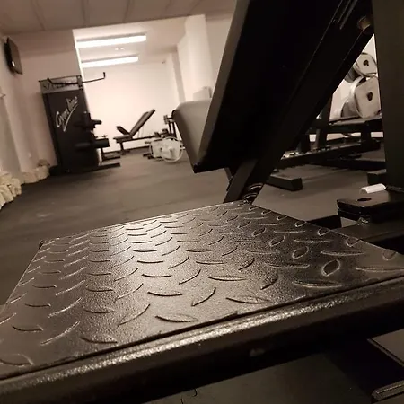 Mis & Ξενοδοχείο με διαμερίσματα 3*